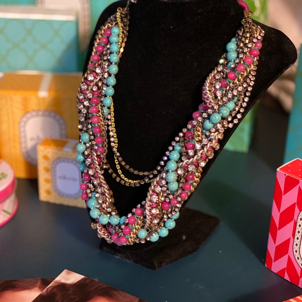 Retired Stella & Dot Bamboleo Necklace